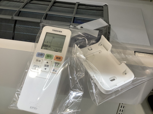 壁掛けエアコンのTOSHIBA