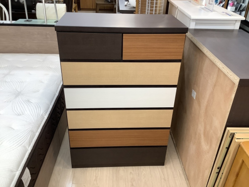 収納家具のチェスト