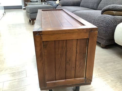古材のknot antiques
