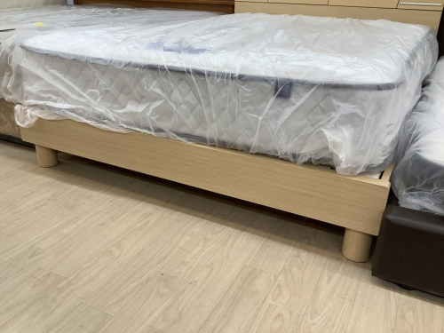 ベッドのダブルベッド