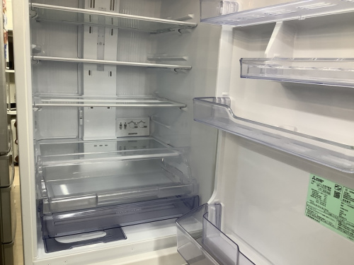 冷蔵庫の3ドア冷蔵庫