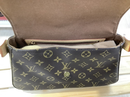 LOUIS VUITTONのブランド買取　名古屋