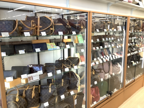 セリーヌ買取のCELINE