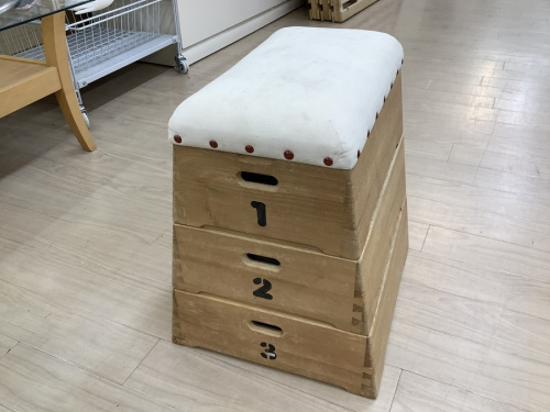 跳び箱の体育館