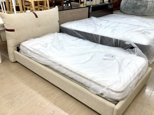 生活家具のベッド