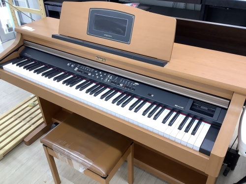 楽器の電子ピアノ