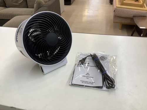 扇風機のサーキュレーター