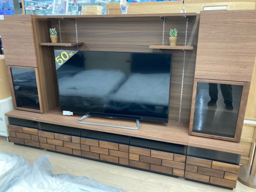 生活家具のテーブル