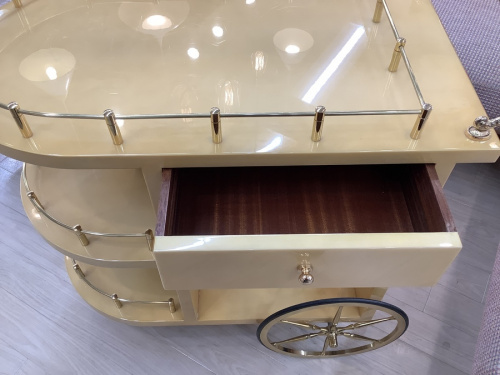 アンティークのワゴン