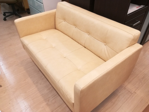家具のソファー