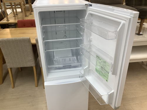 冷蔵庫の2ドア冷蔵庫