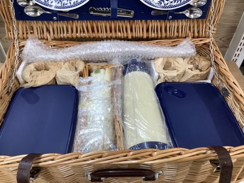 アウトドア雑貨のアウトドア食器セット