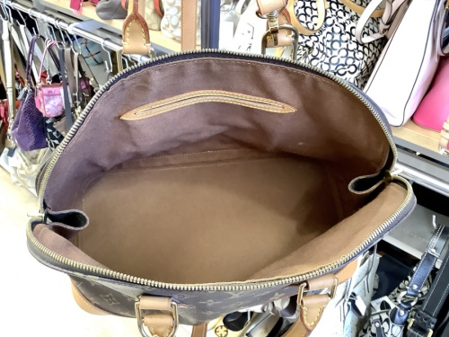 ハンドバッグのLOUIS VUITTON