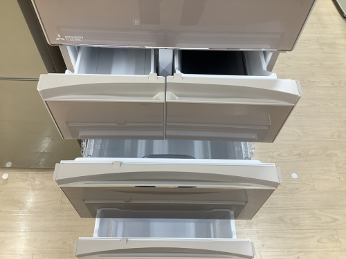 5ドア冷蔵庫のMITSUBISHI