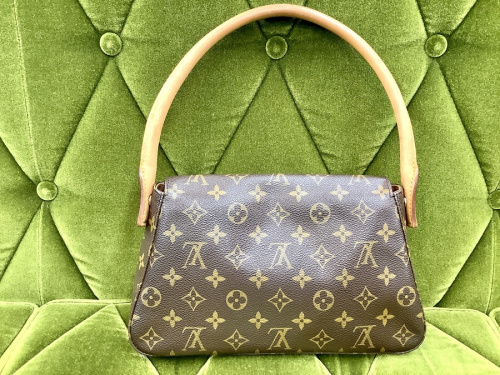 バッグのハンドバッグ