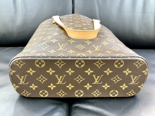 バッグのトートバッグ
