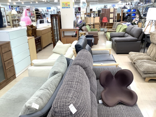 ピンクの中古家具　名古屋