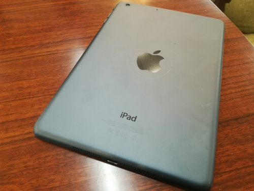 モバイル機器のアップル