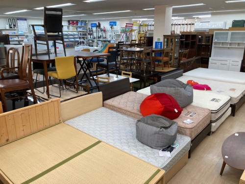 クイーンベッドのニトリ