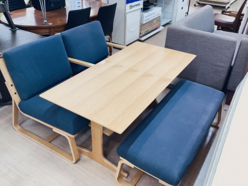 家具のダイニングセット