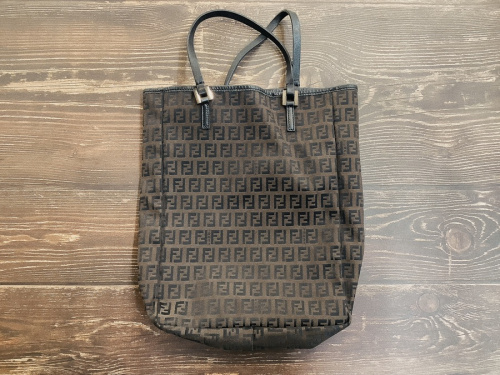 バッグのFENDI