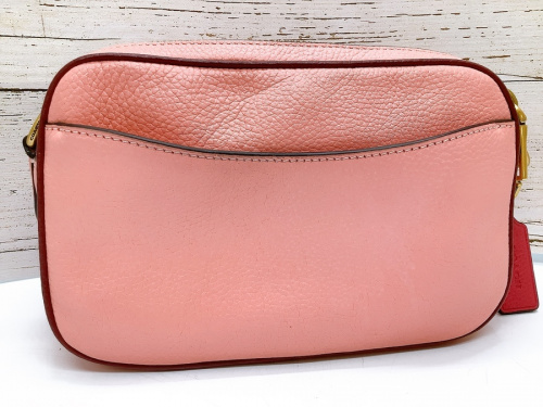 COACHのカメラバッグ