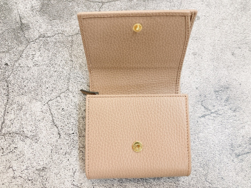 2つ折りの名古屋ブランド品買取