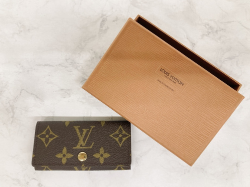 ブランド・ラグジュアリーのLOUIS VUITTON