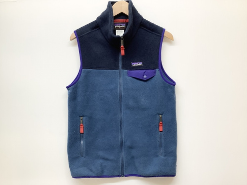 フリースベストのPatagonia