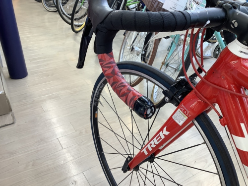 自転車のロードバイク