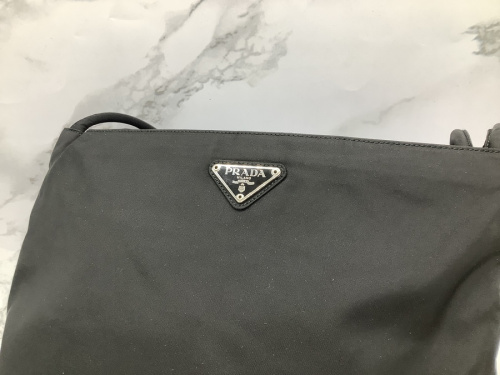 バッグのナイロントートバッグ