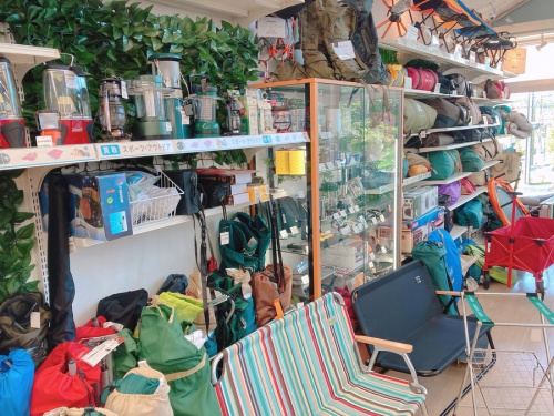 Colemanの中古アウトドア用品