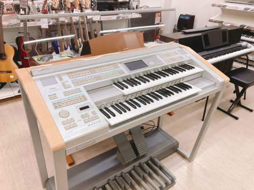 鍵盤楽器のエレクトーン