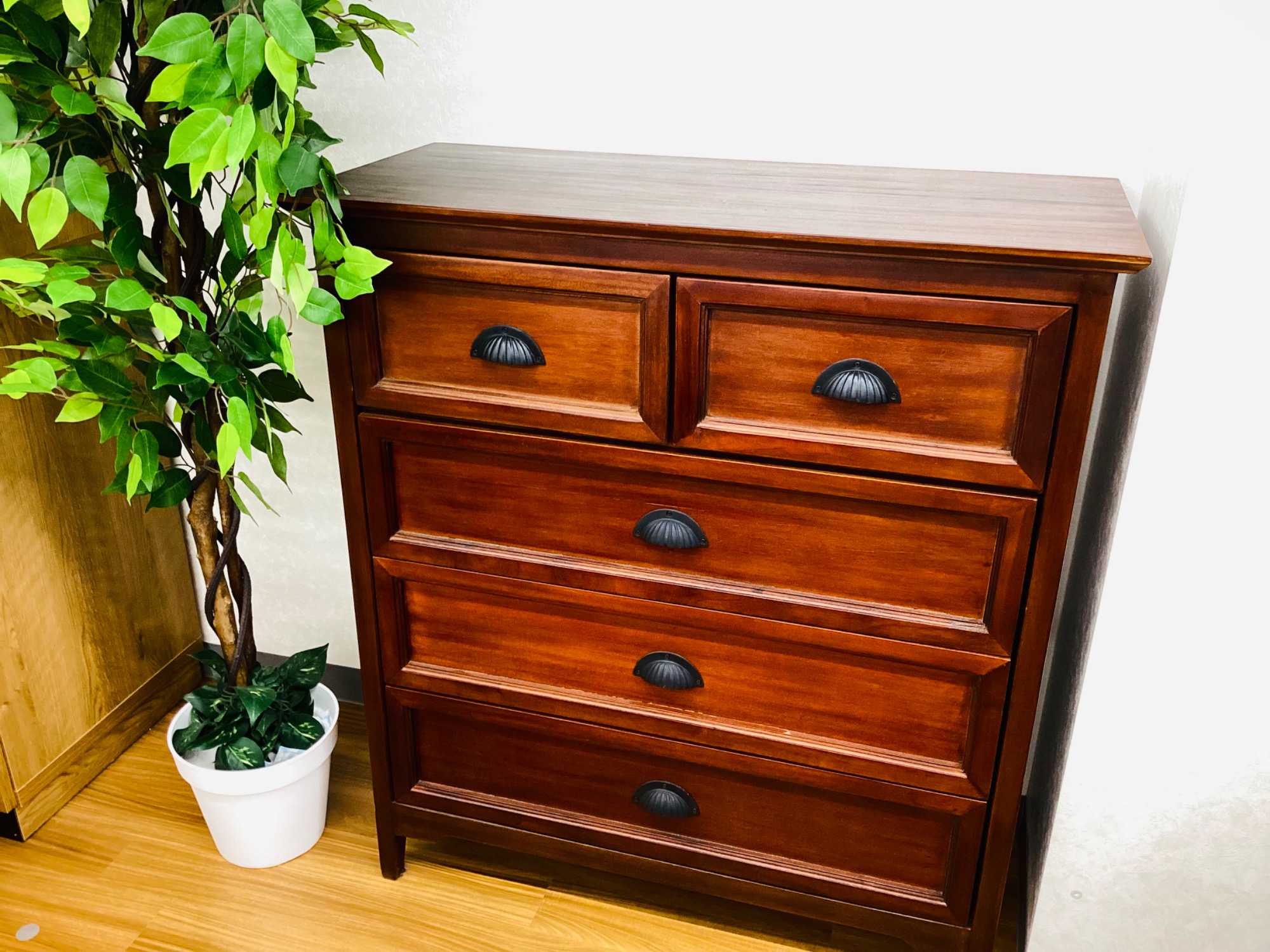 本日は天然木の4段チェストをご紹介いたします！｜2024年05月30日