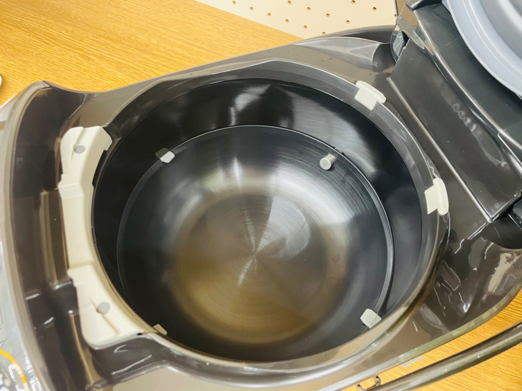 炊き分け圧力採用！圧力IH炊飯ジャー】象印 極め炊き NP-ZX10のご紹介