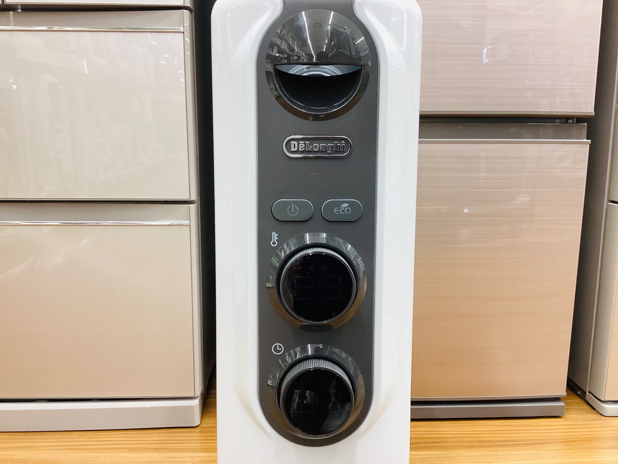 DeLonghi RADIA ホワイト ストーブ 1200W 【公式通販】