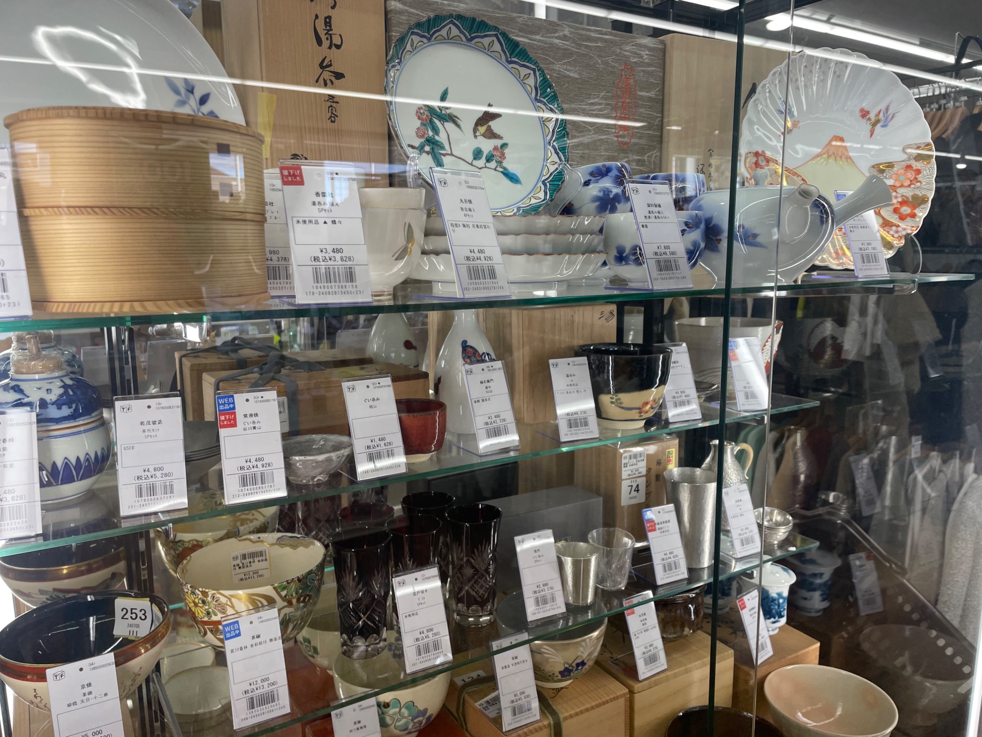 食器買取強化中！！】和・洋食器！北欧食器も販売しております