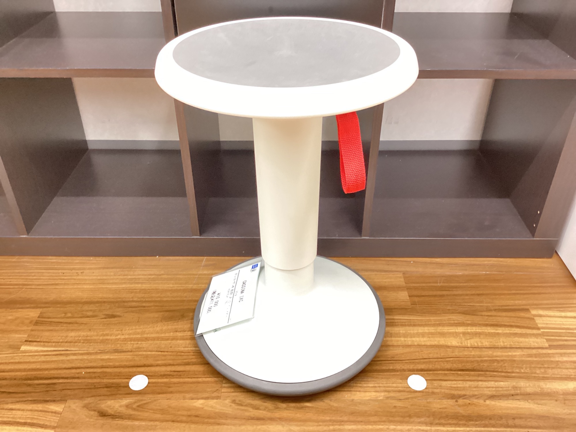 新入荷】CASSINA IXC スツール グレー×ホワイトが新入荷しました