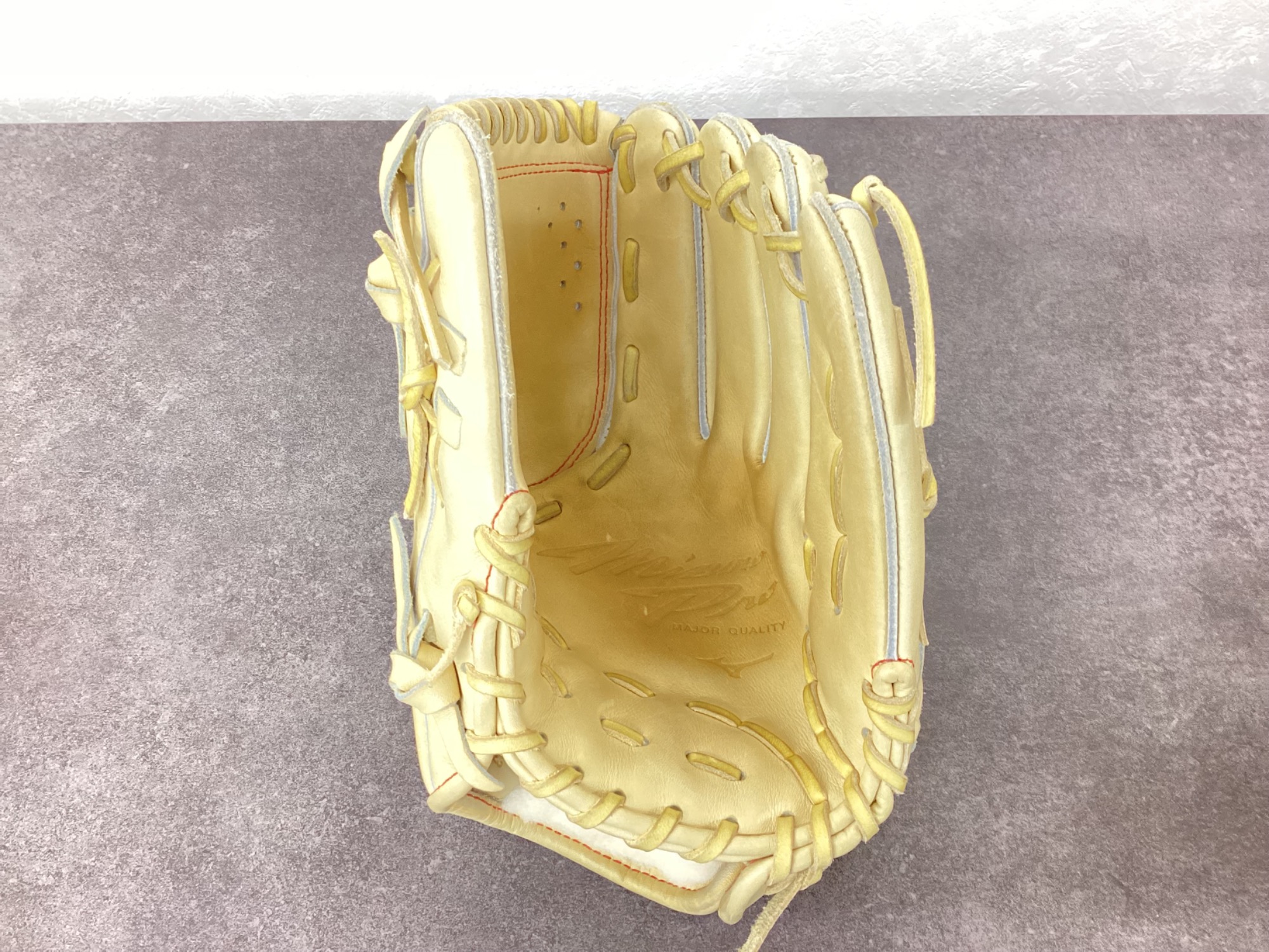 新入荷】伝統と革新が融合した、MIZUNO（ミズノ） MIZUNO PRO CLASSIC