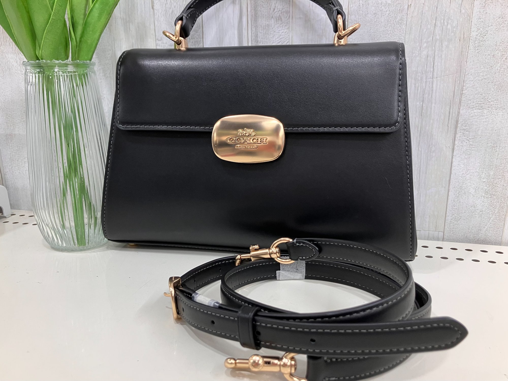 COACHハンドバッグ COACH / コーチ】2WAYハンドバッグ｜ブラックカラーで普段使いから