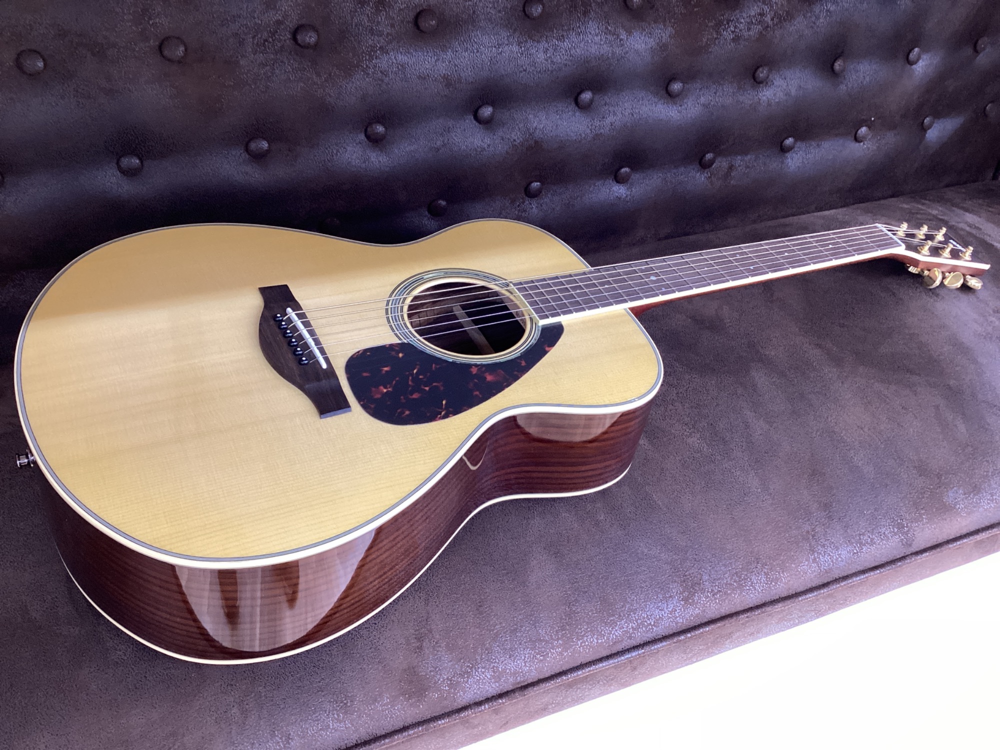 YAMAHA（ヤマハ）アコースティックギター LS6】をご紹介