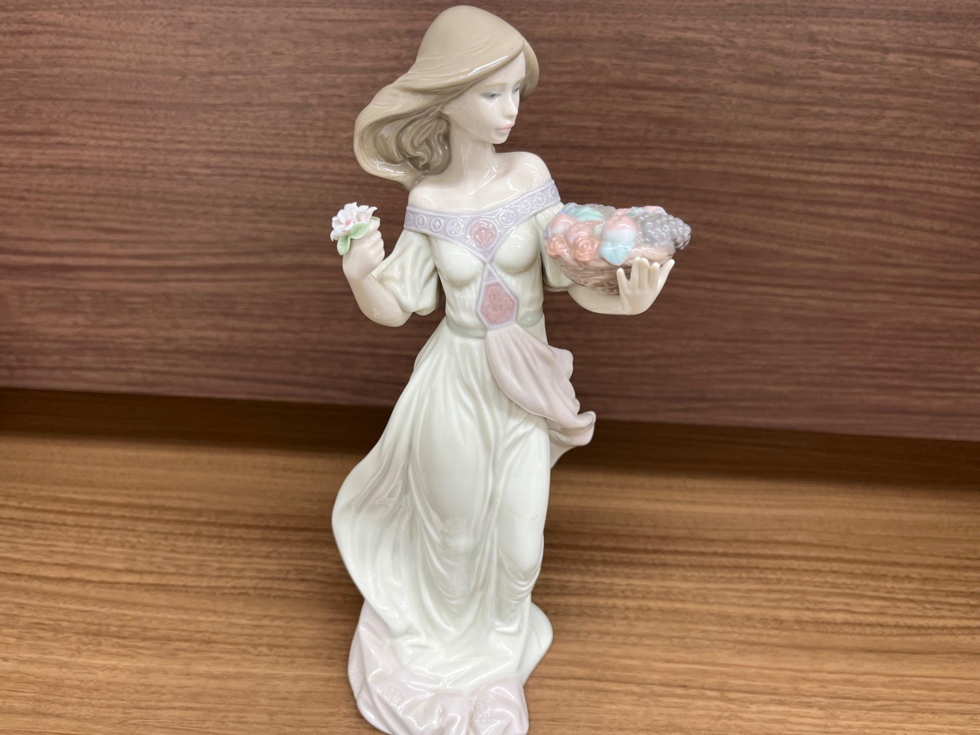 LLADRO(リヤドロ) フィギュリン】をご紹介！！｜2025年10月16日