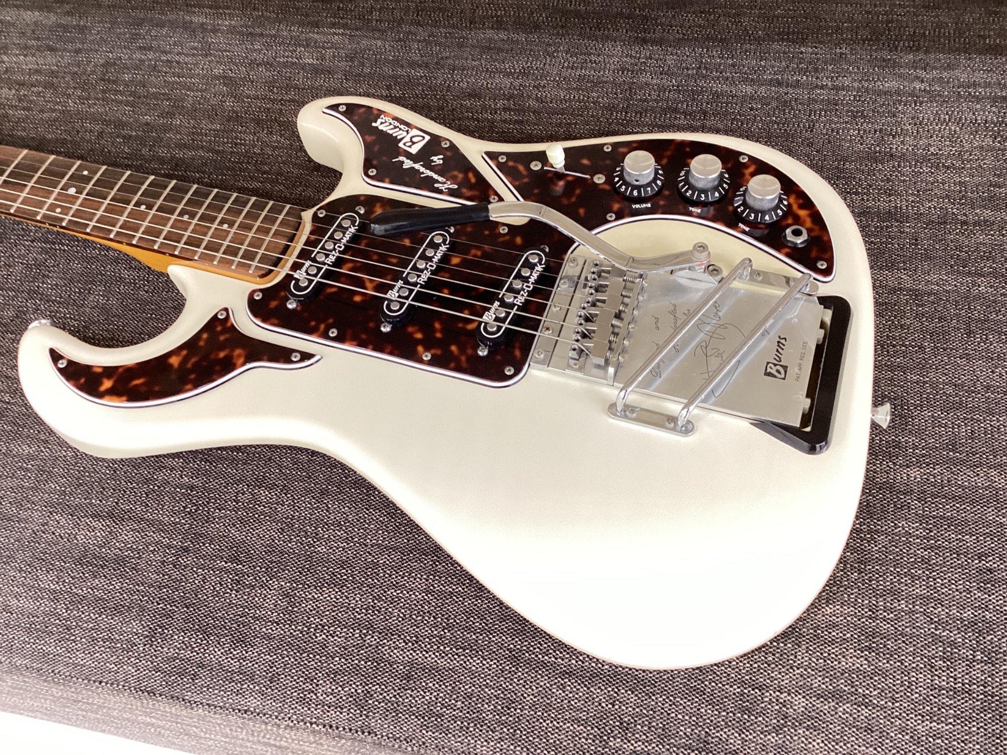 BURNS LONDON (バーンズ ロンドン) エレキギター MARVIN】をご