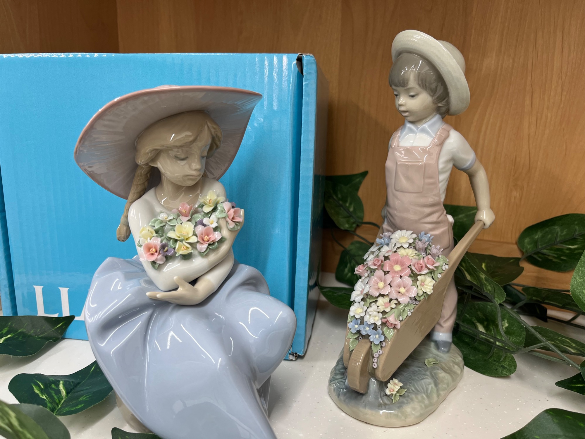 LIADRO リヤドロ　花の香りにつつまれて 花の香りにつつまれて | リヤドロ公式オンライン