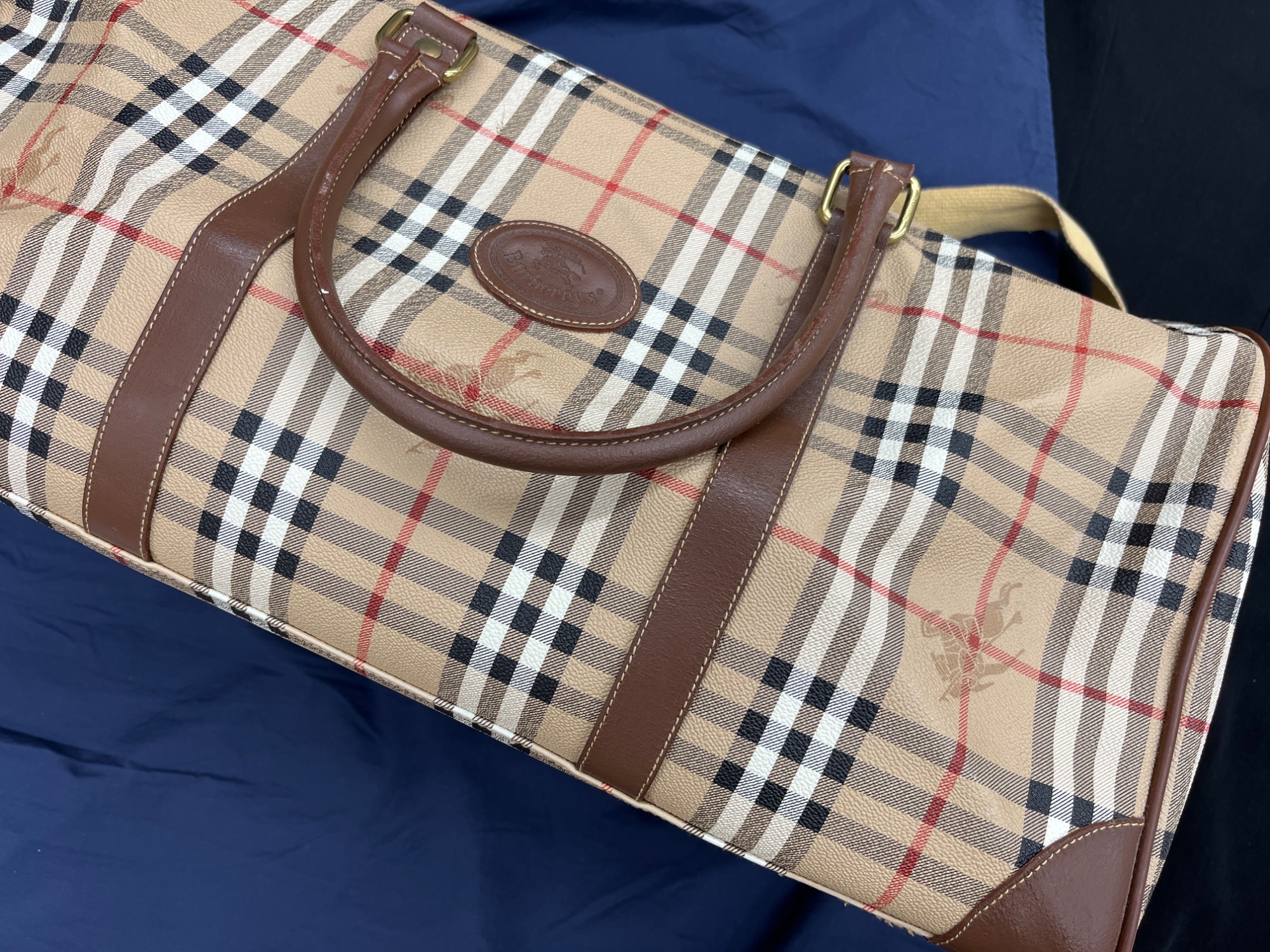 APP18 バーバリーズ ノヴァチェック ボストンバッグ ヴィンテージ Burberry's(ﾊﾞｰﾊﾞﾘｰｽﾞ）ノヴァチェック ボストンバッグ】をご紹介