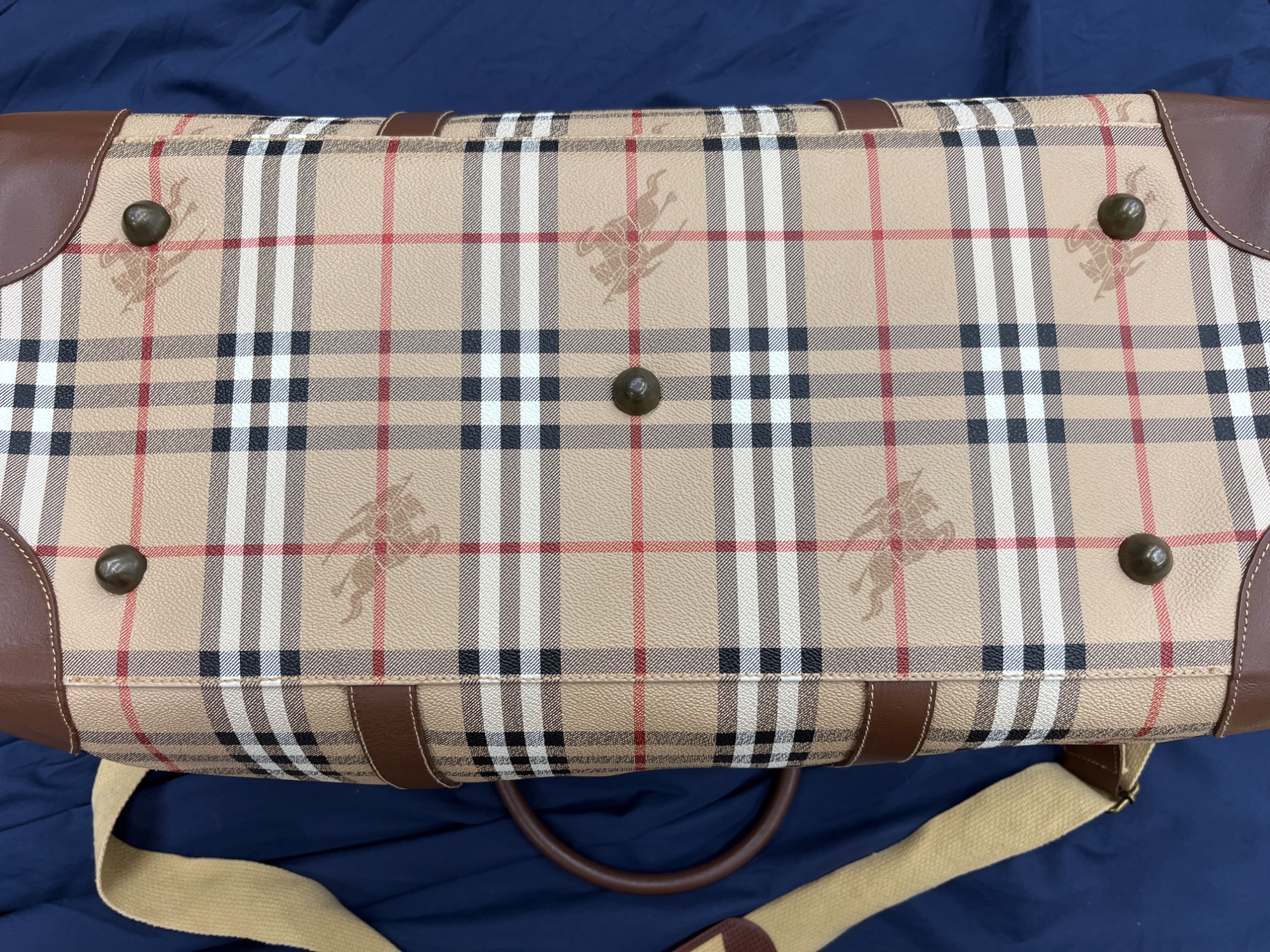 Burberry's(ﾊﾞｰﾊﾞﾘｰｽﾞ）ノヴァチェック ボストンバッグ】をご紹介