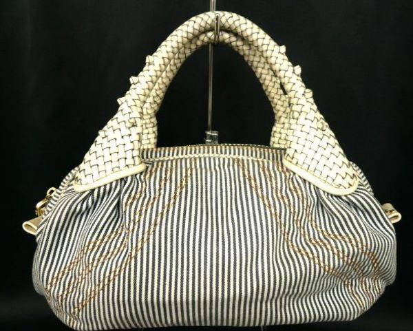 FENDI（フェンディ）の大人気商品】ストライプデニムミニスパイ