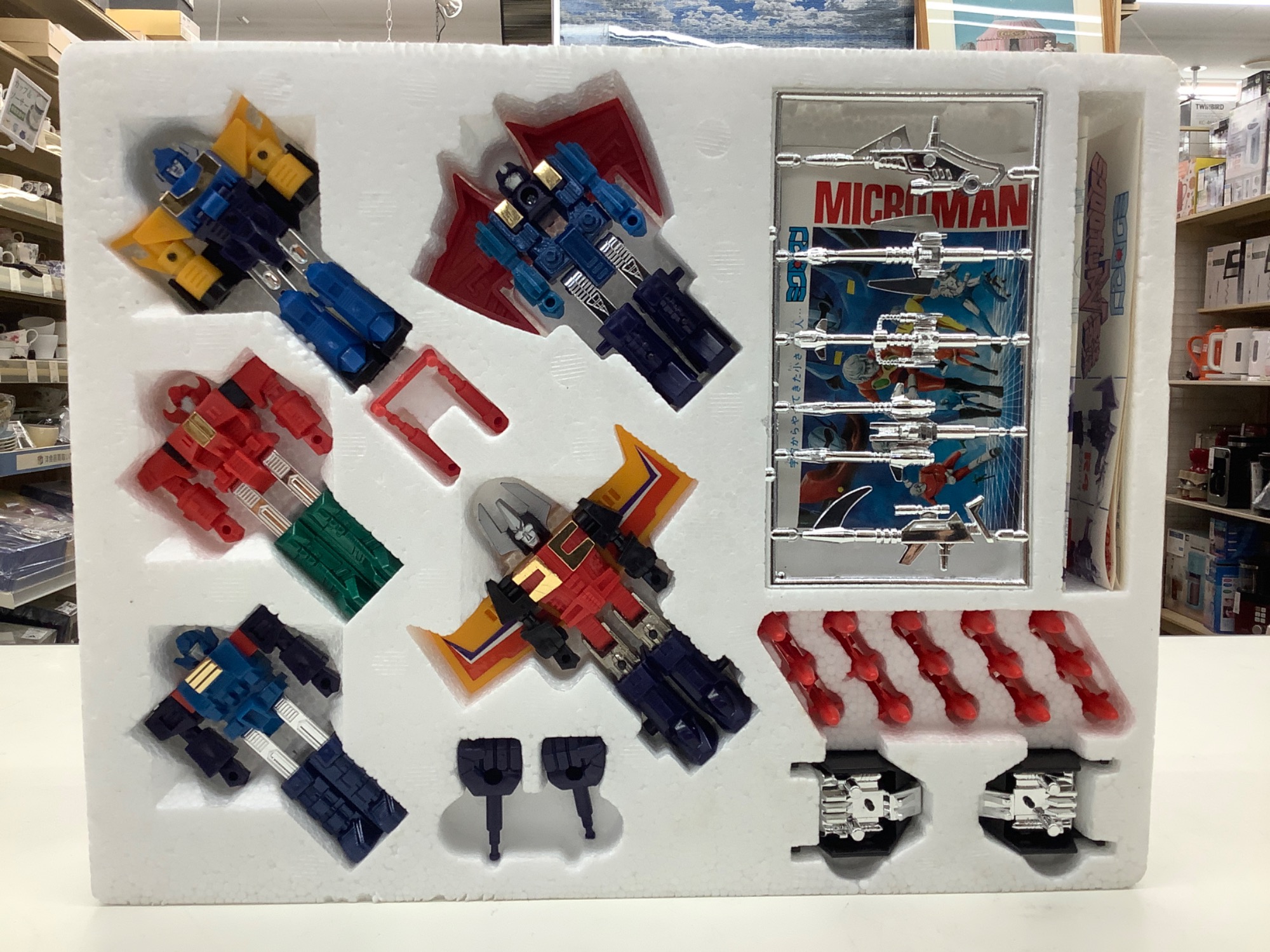 タカラ】レトロホビー！！ミクロロボットV 5体合体入荷しました｜2023