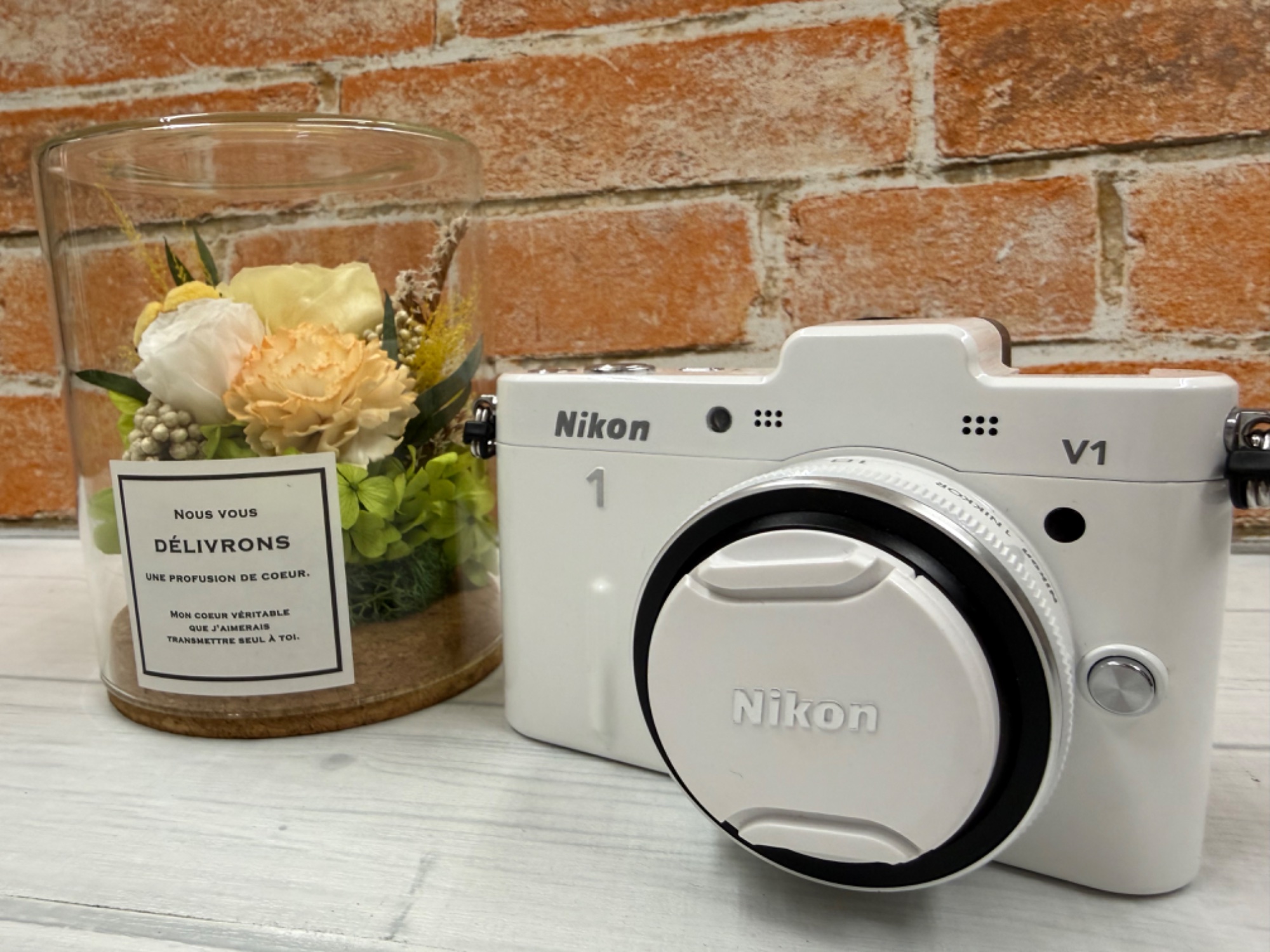 白*木様 Nikon EMとFG一眼レフカメラ Nikkor28㍉F3.5レンズ Nikon / ニコン】デジタル一眼レフカメラ 1V1｜日常に溶け込む
