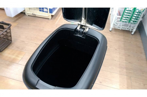 ダストボックス